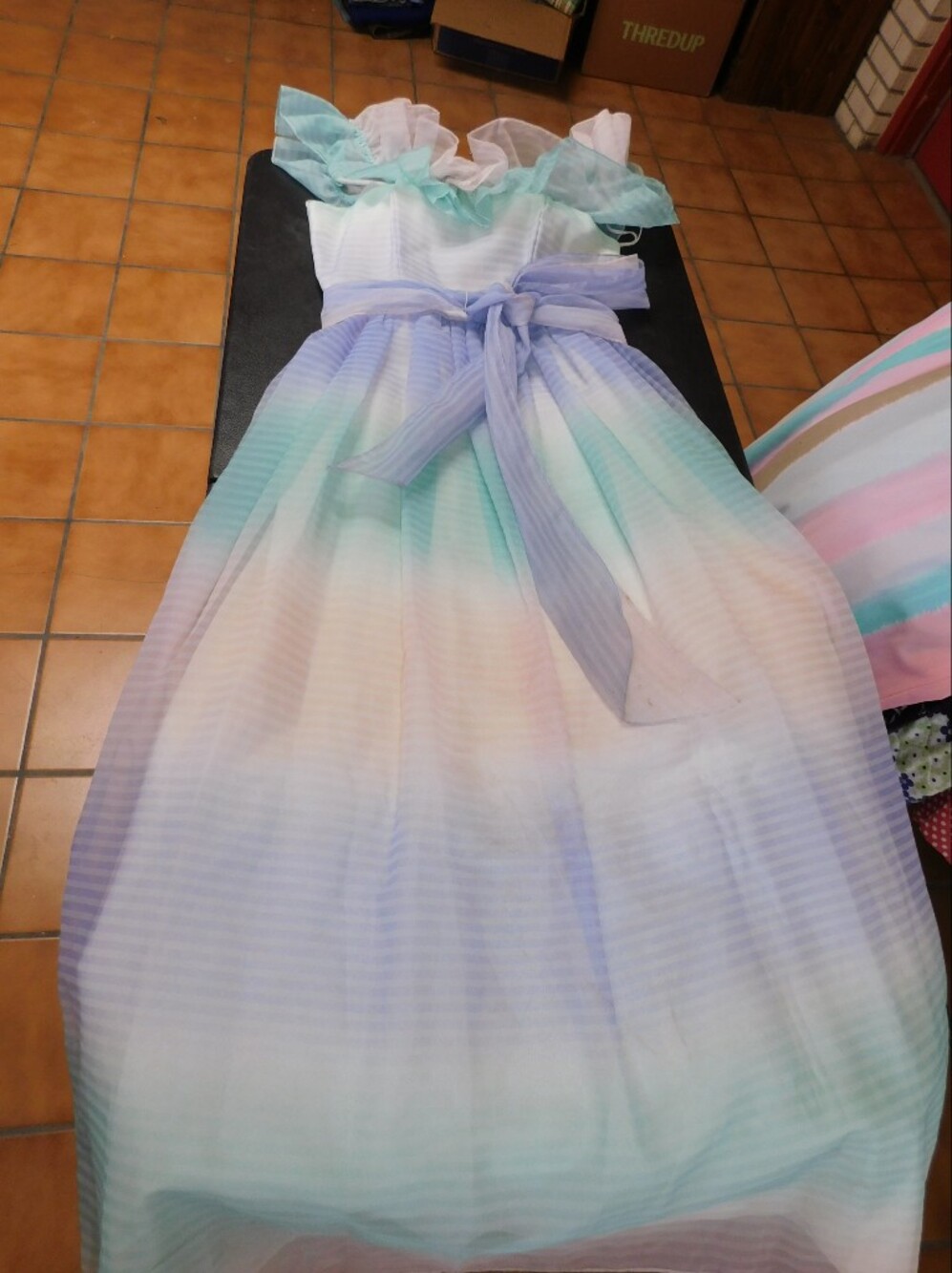 VINTAGE - Ombre Tie-Waist Ruffle Dress